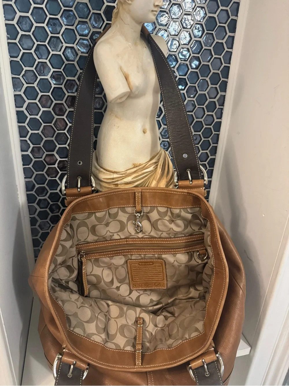 Coach 9547 Vintage Large Tan Leather Handbag Shoulder Saddle Hobo Bag carry all